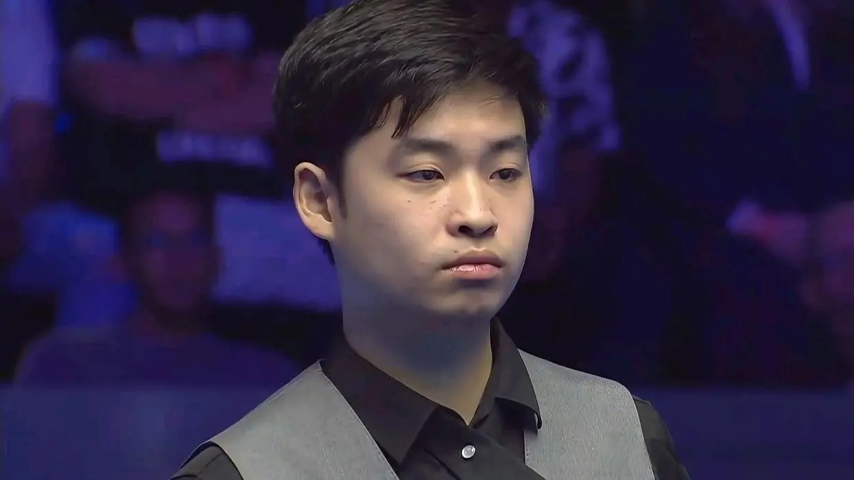 胜四负的成, 尼尔