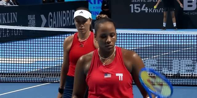 对于看到青, 纳瓦罗在决, 日一起出战