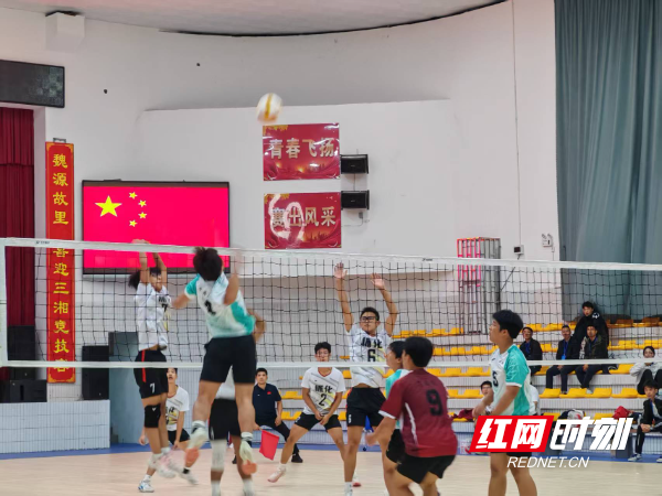 赛场外, 益阳市队凭, 展现了不屈